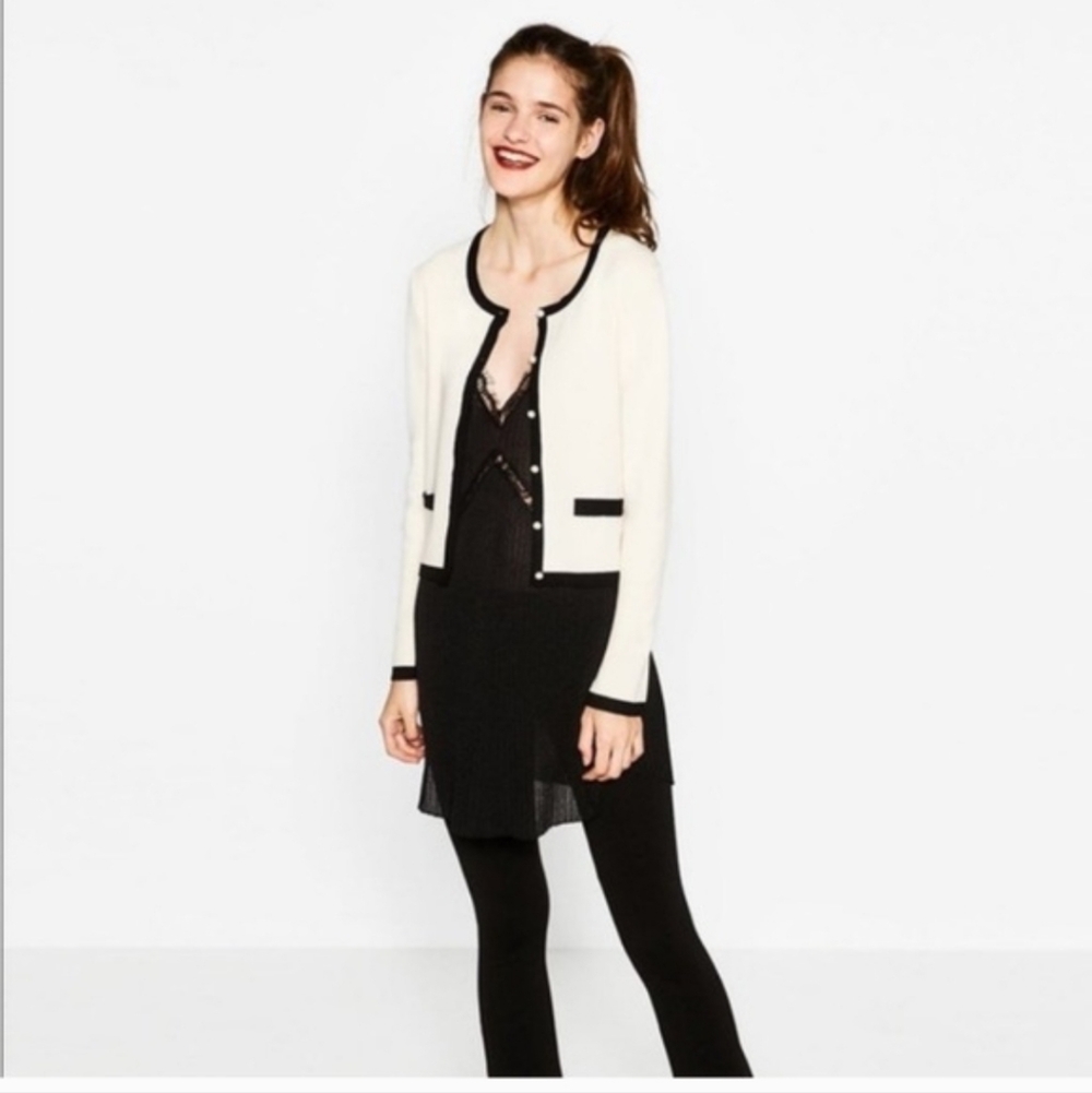 Zara Knit Cream Black Contrast Pearl Button Cardigan Sweater Medium - Picture 3 of 11